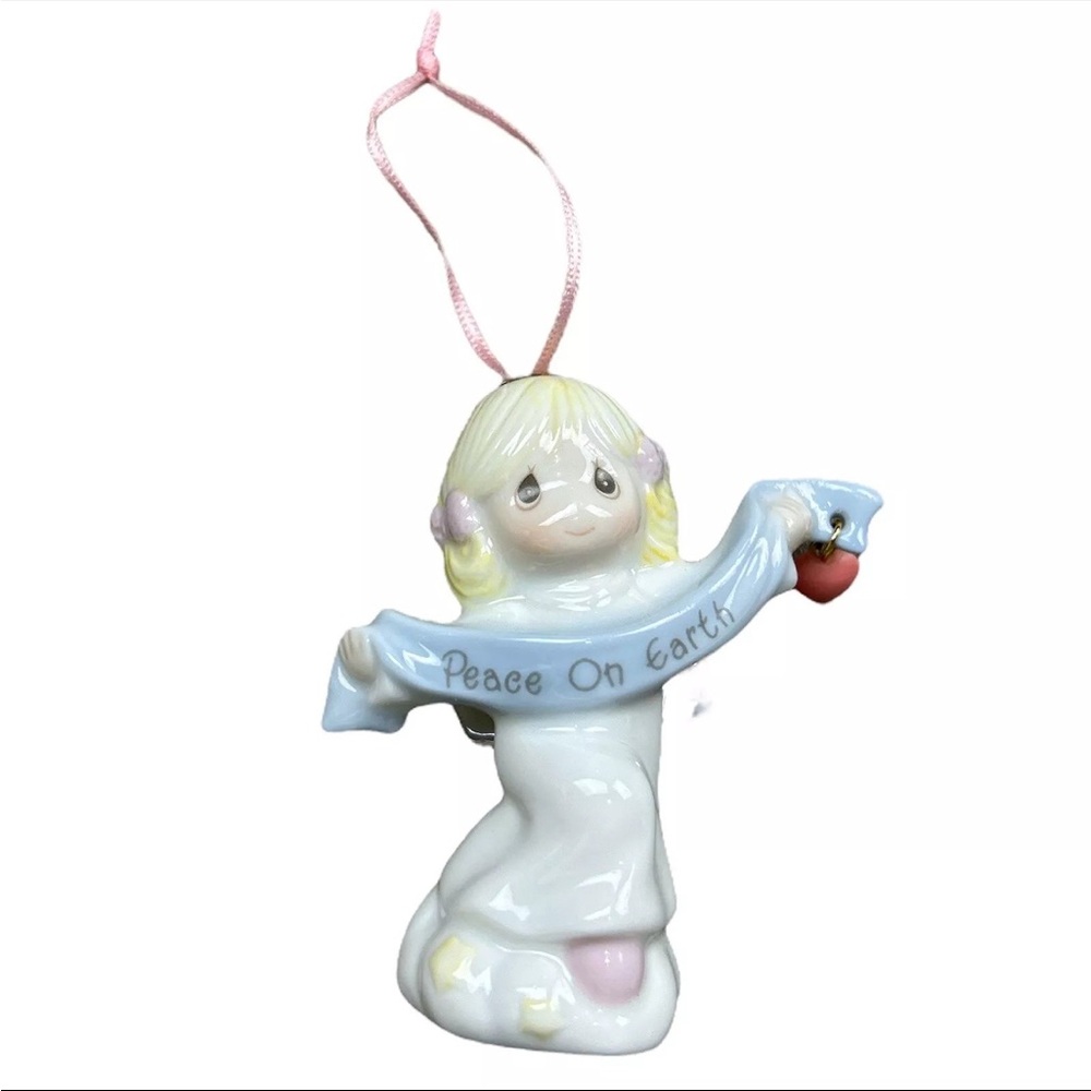 Peace On Earth- precious moments ornament- Vintage